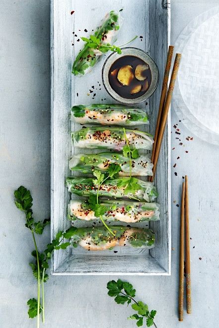  springrolls met knapperige groenten en garnalen