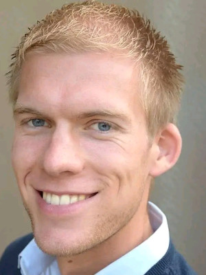 Bas van Hooren